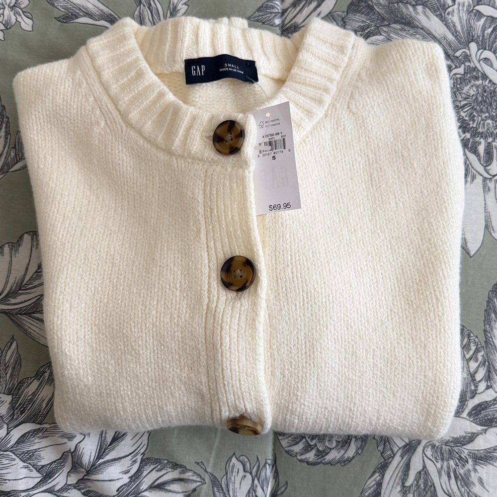 GAP Cashsoft Ivory Cardigan Size S NWT - Picture 3 of 3
